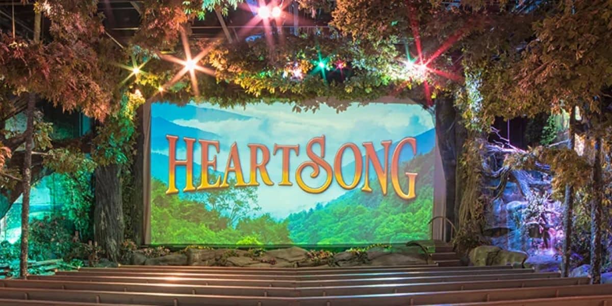 Heartsong theater at Dollywood