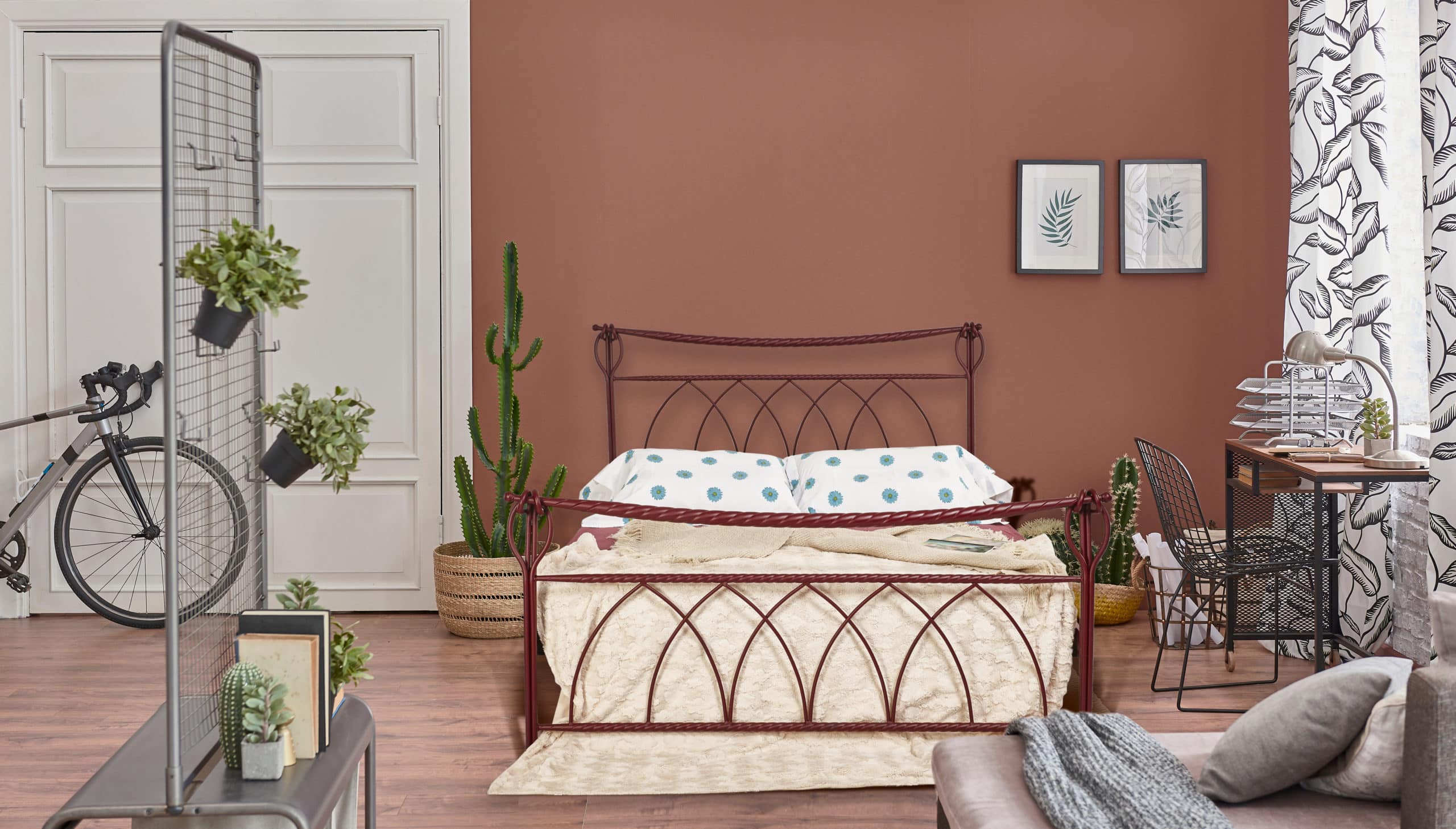 N83 Κρεβάτι μεταλλικό