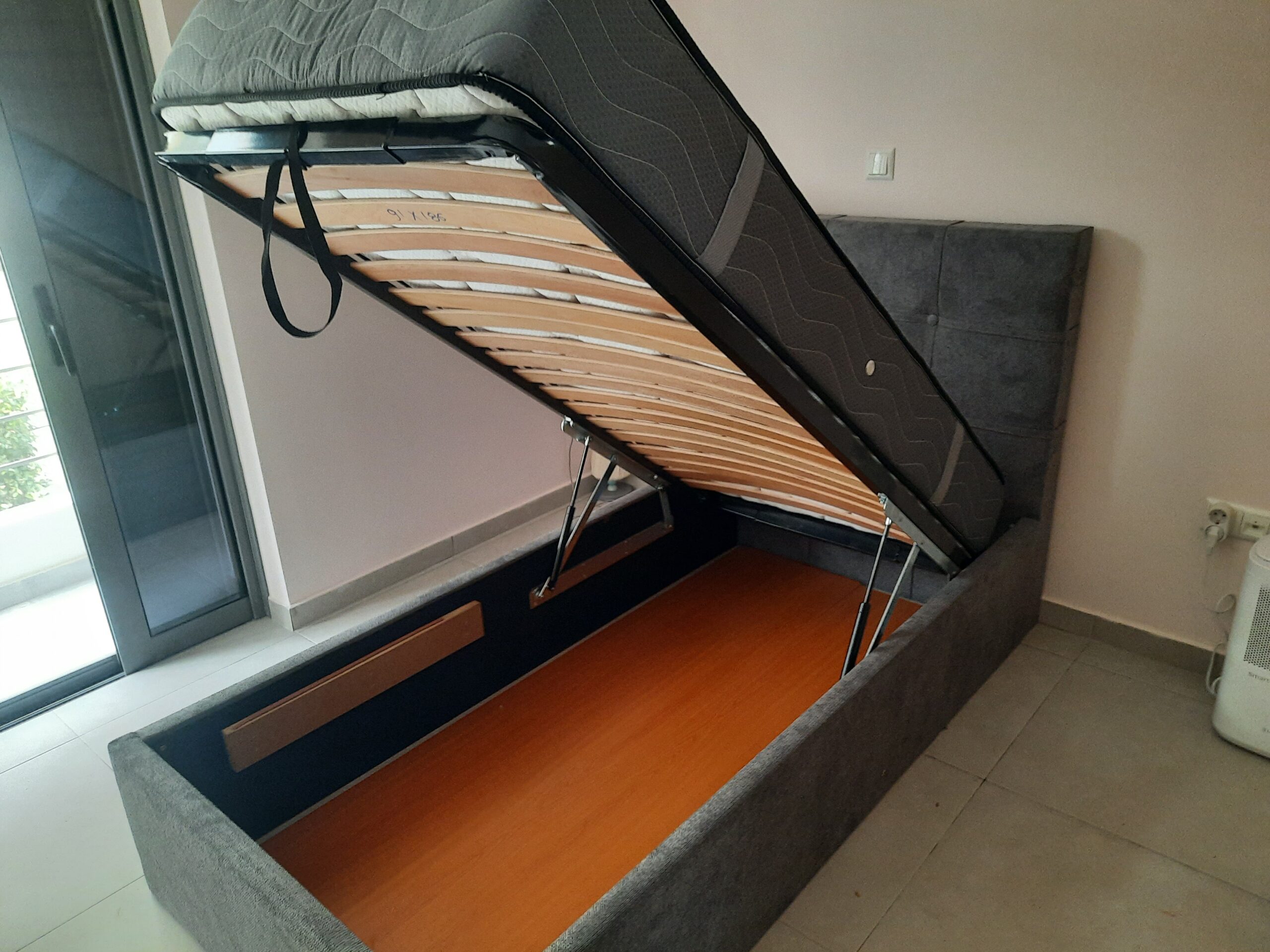 Ν64Α Κρεβάτι ντυμένο με αποθηκευτικό χώρο - Image 8