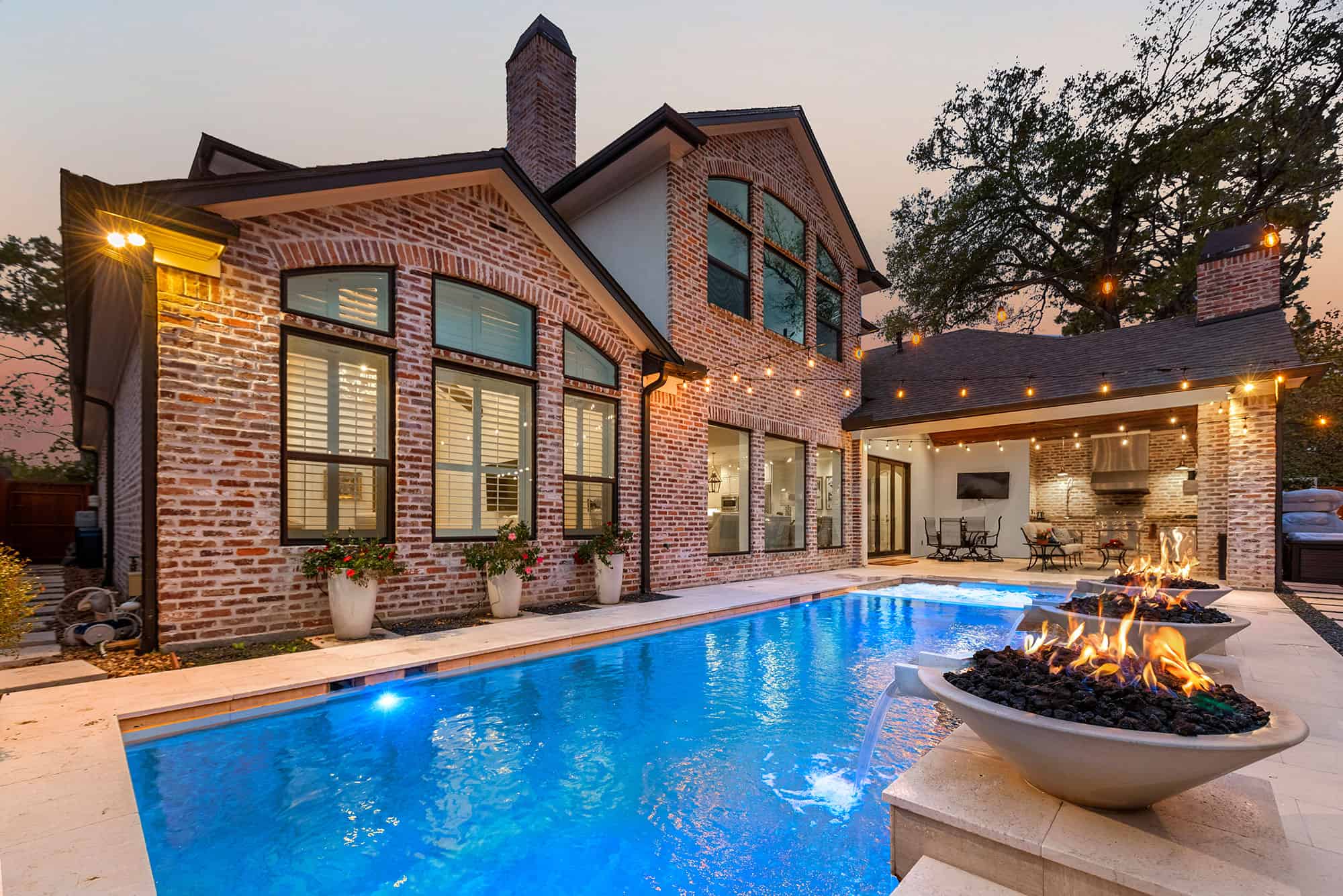 Downunda Pools, design and installation
