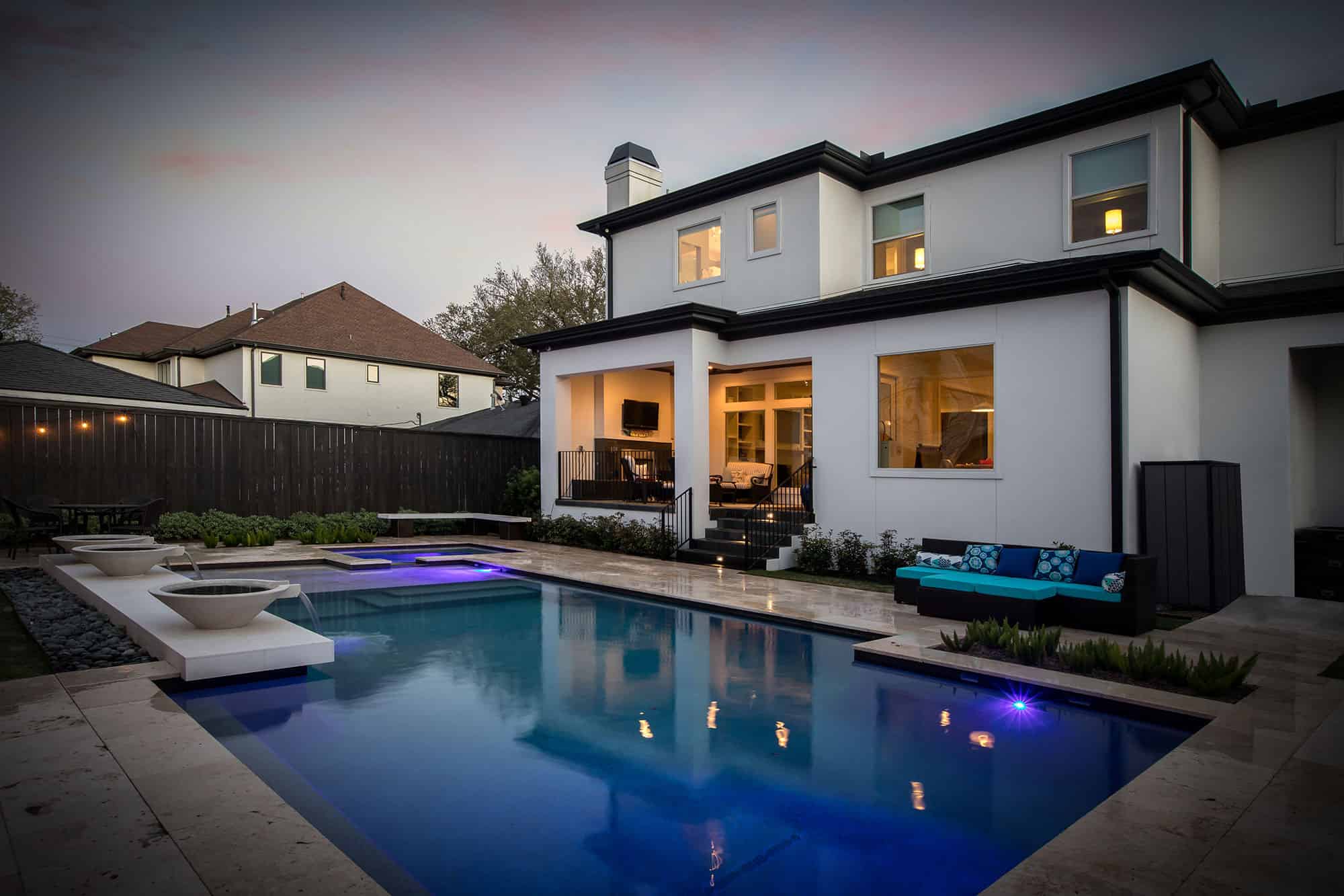 Downunda Pools, design and installation