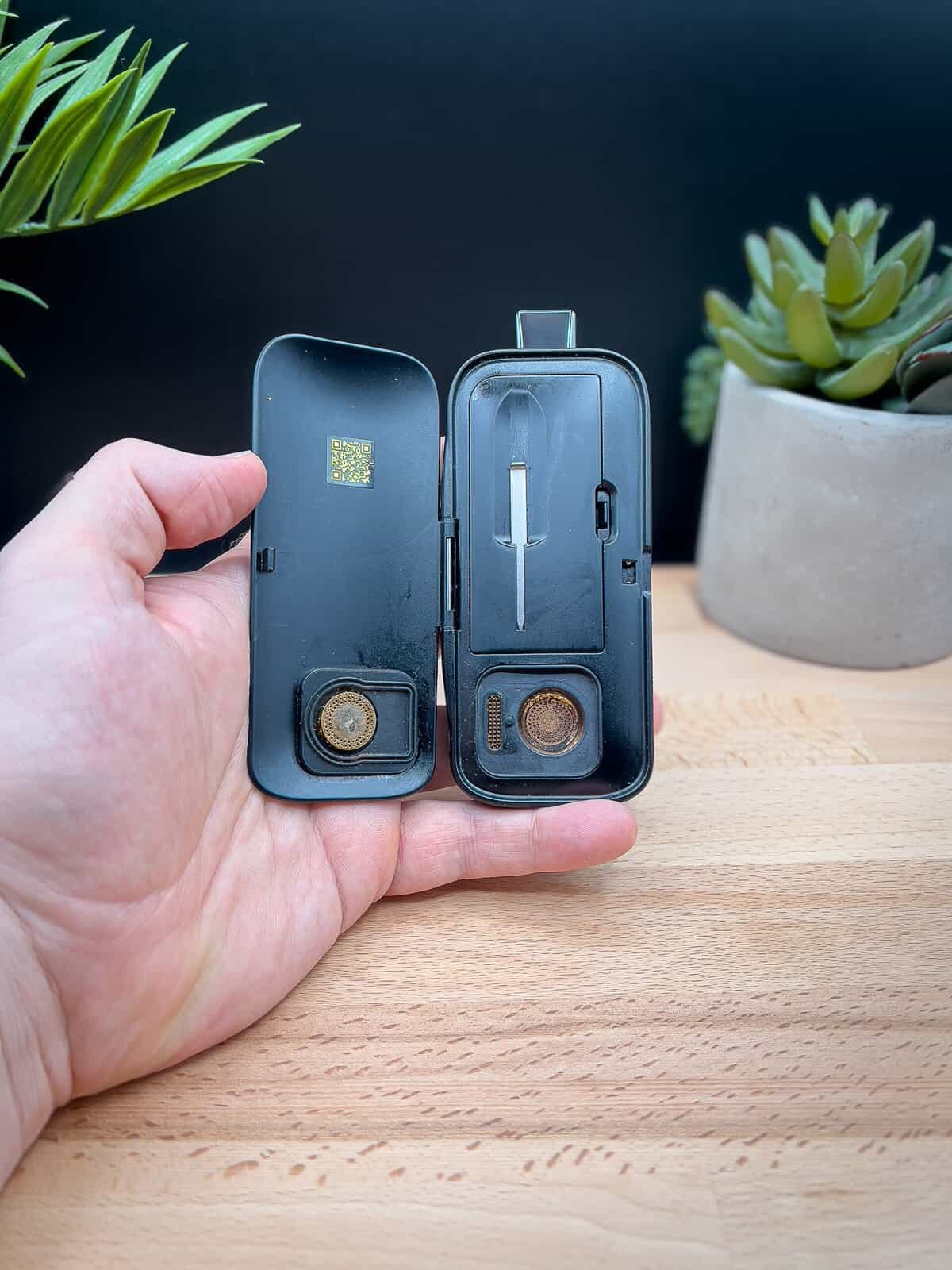 AirVape Legacy Pro review – a close-up view of the hybrid heating chamber with gold-plated components, revealing the vaporizer’s convection-conduction system.