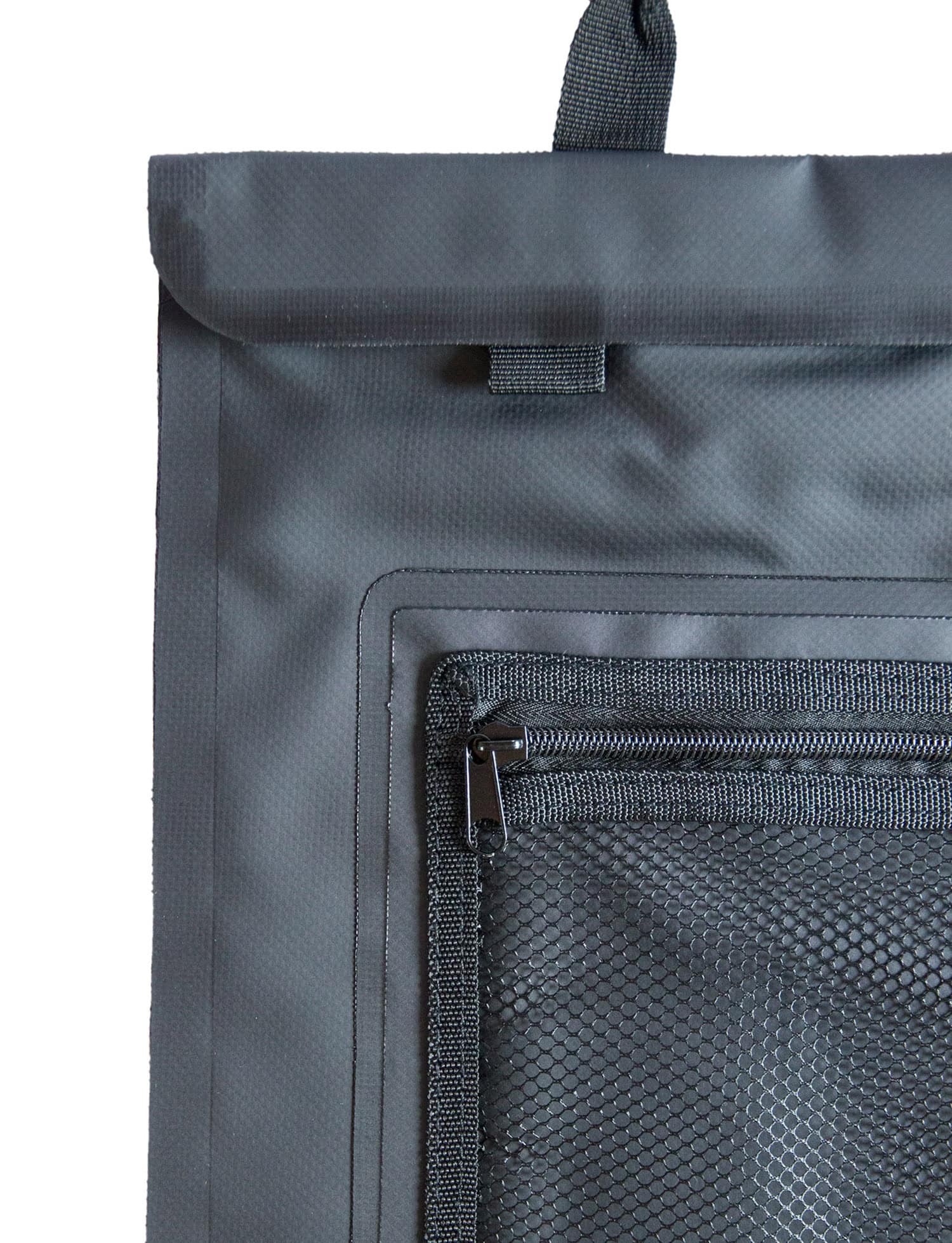 Waterproof laptop sleeve external pocket for mouse and charger