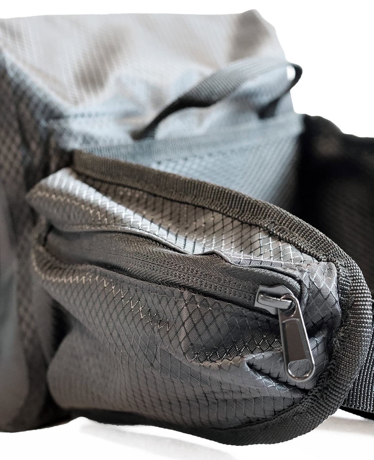 New hip belt pocket for smaller items like power bars and gels