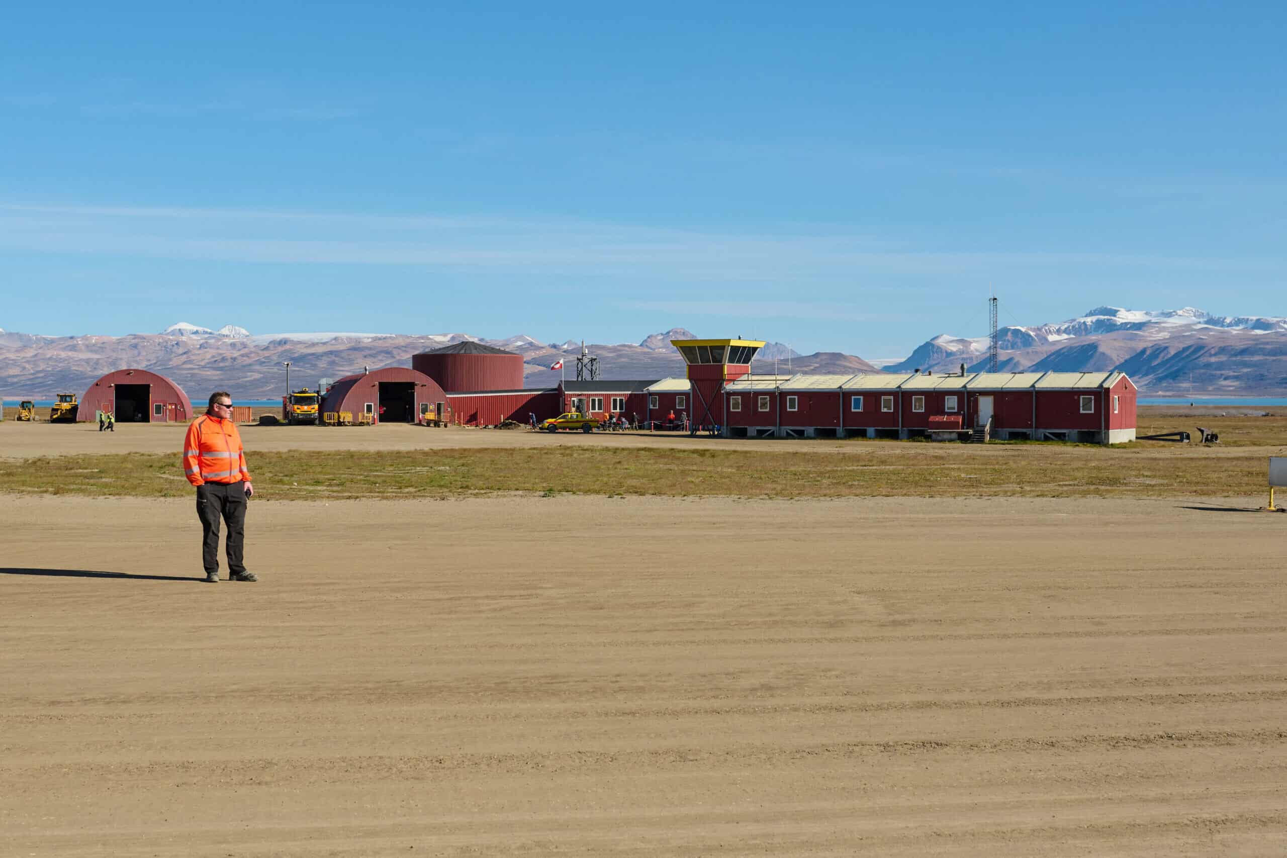 Employee of Mittarfeqarfiit managing airport in Nerlerit Inaat.
