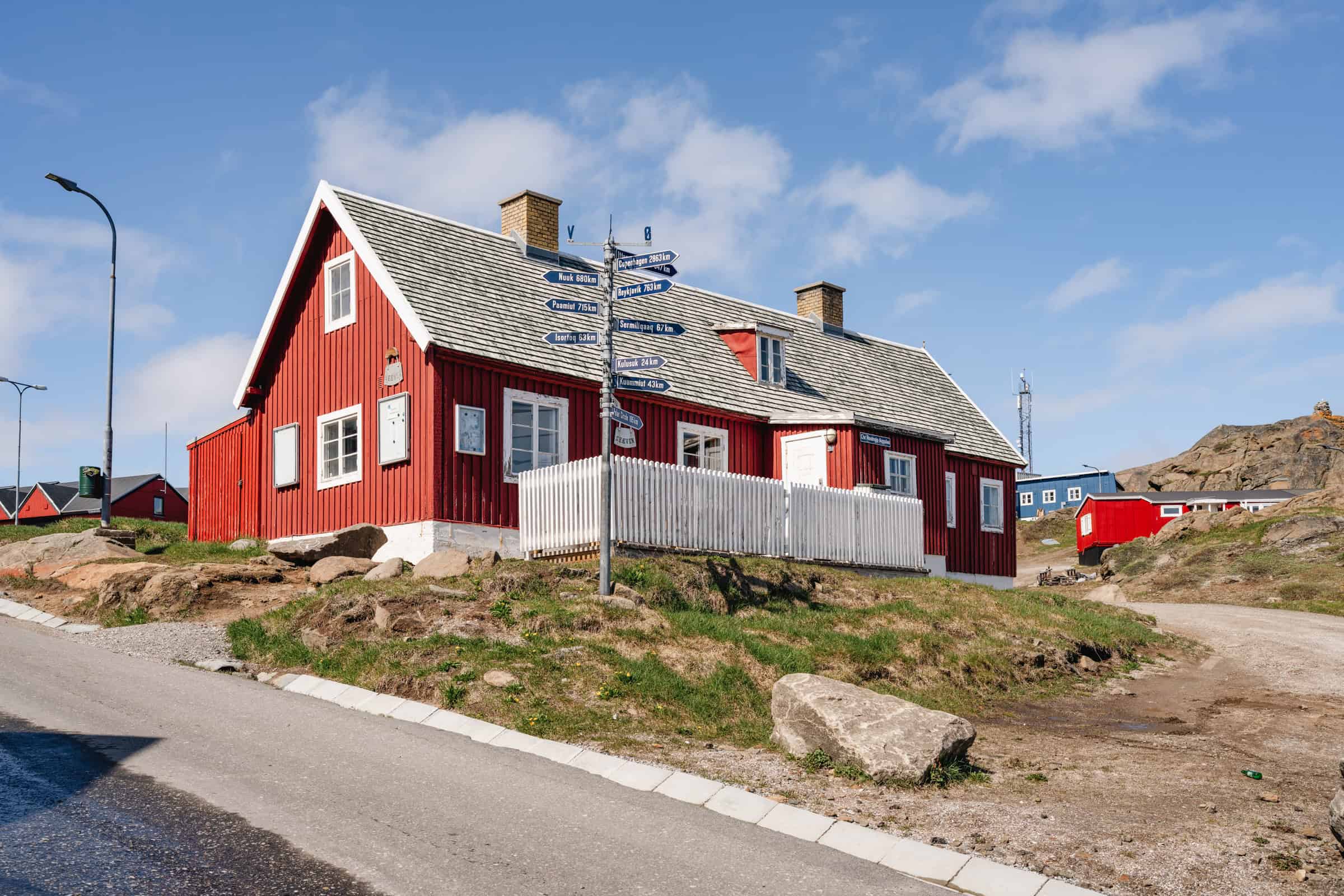 Skæven - The Tourist information in Tasiilaq.