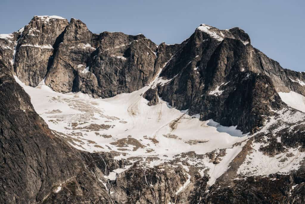 Mountain range i Ammassalik area. Photo by Filip Gielda - Visit East Greenland