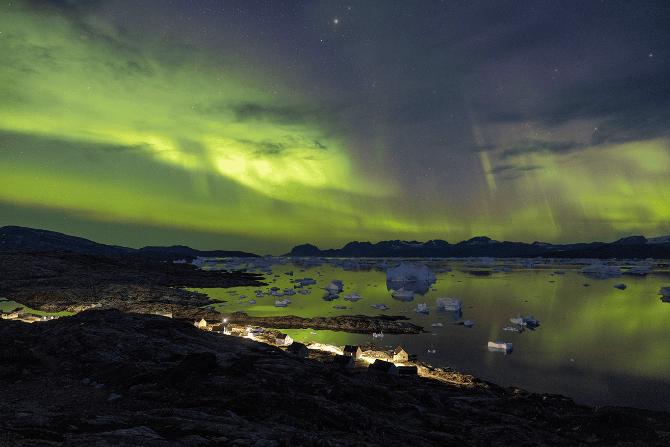 Magnificent northern lights over Tiilerilaaq.