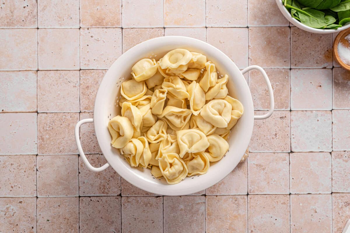 this shows me cooking the tortellini 