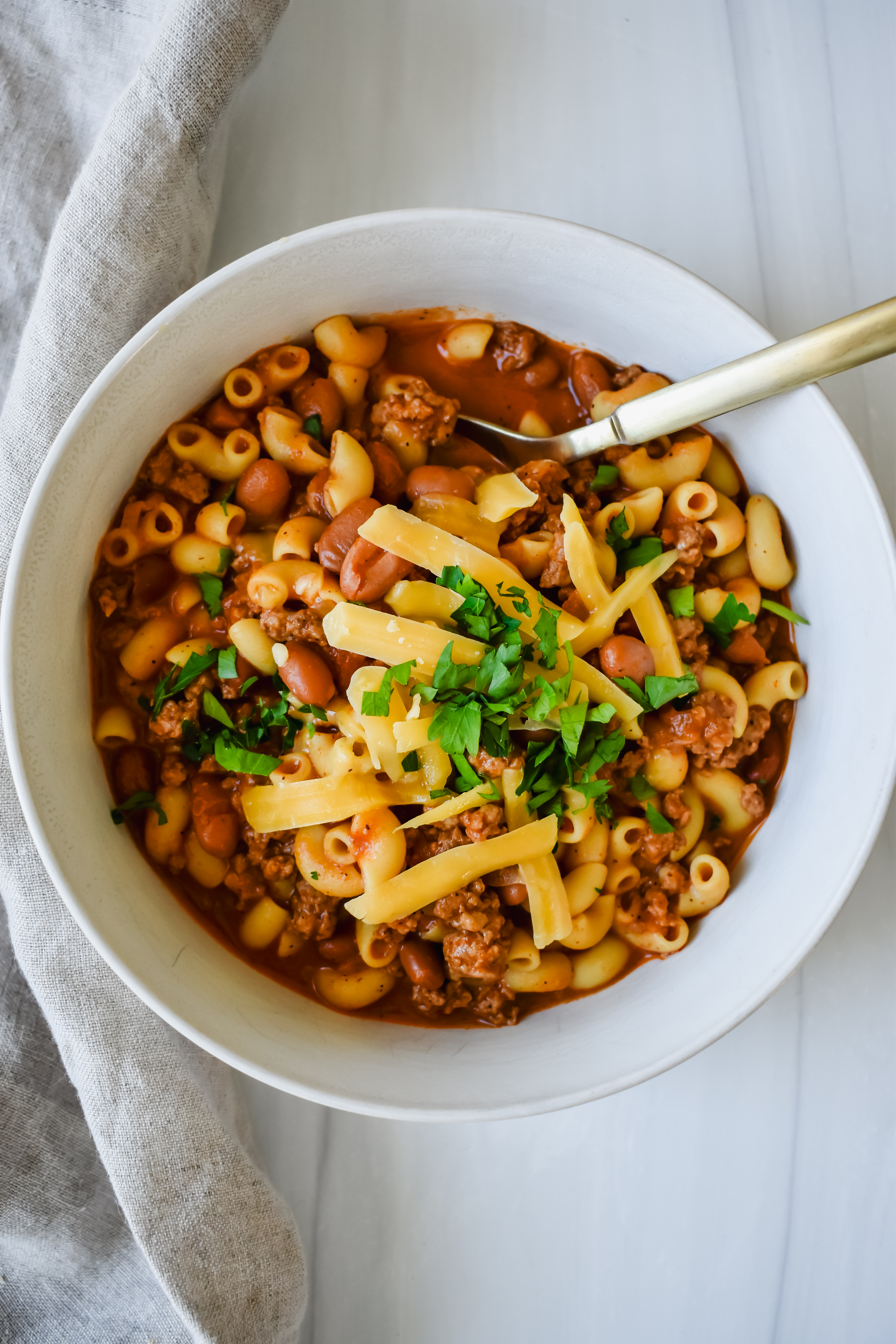 This is a top view of my easy and healthy chili mac