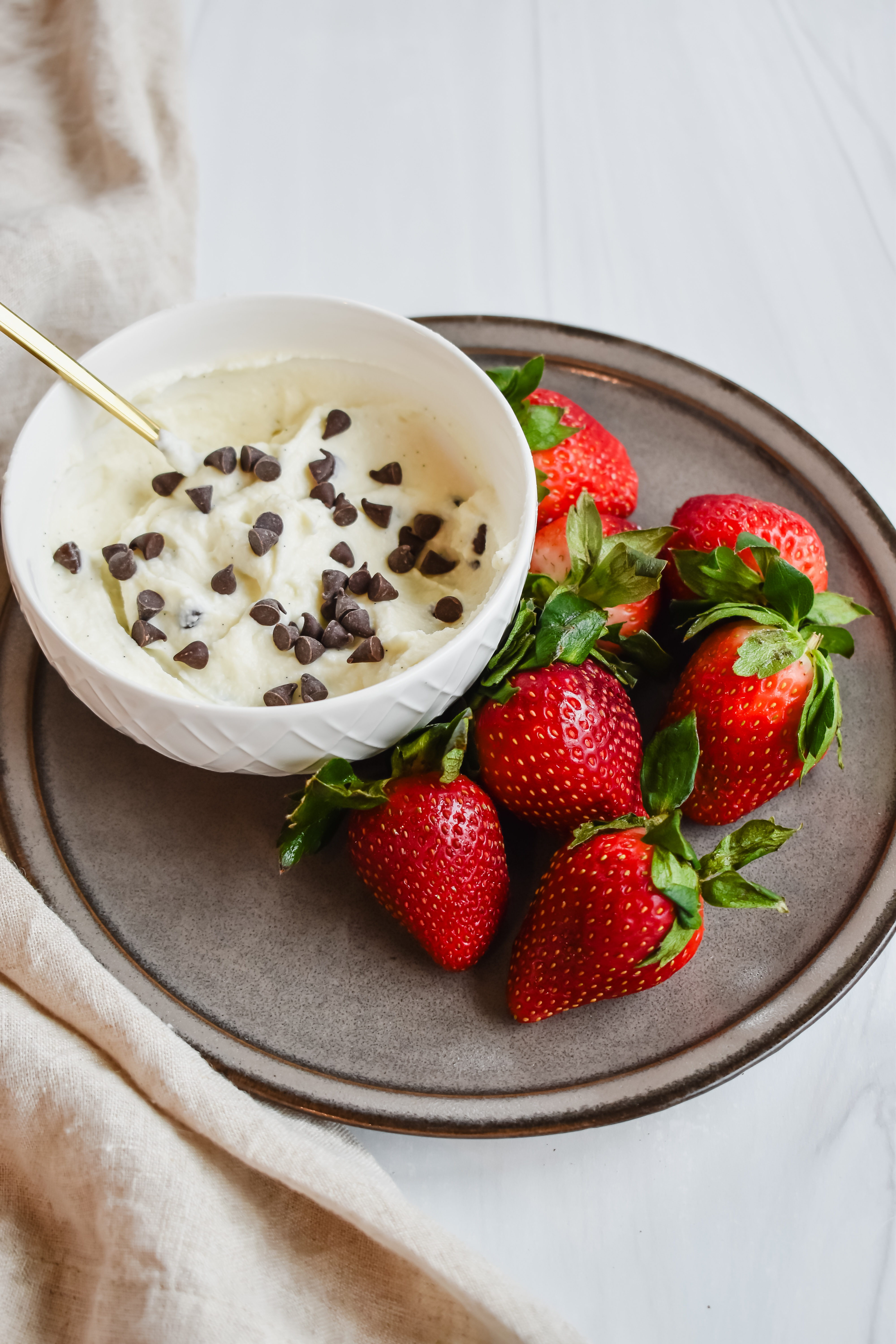 this is a side view close up of the pictures above. 