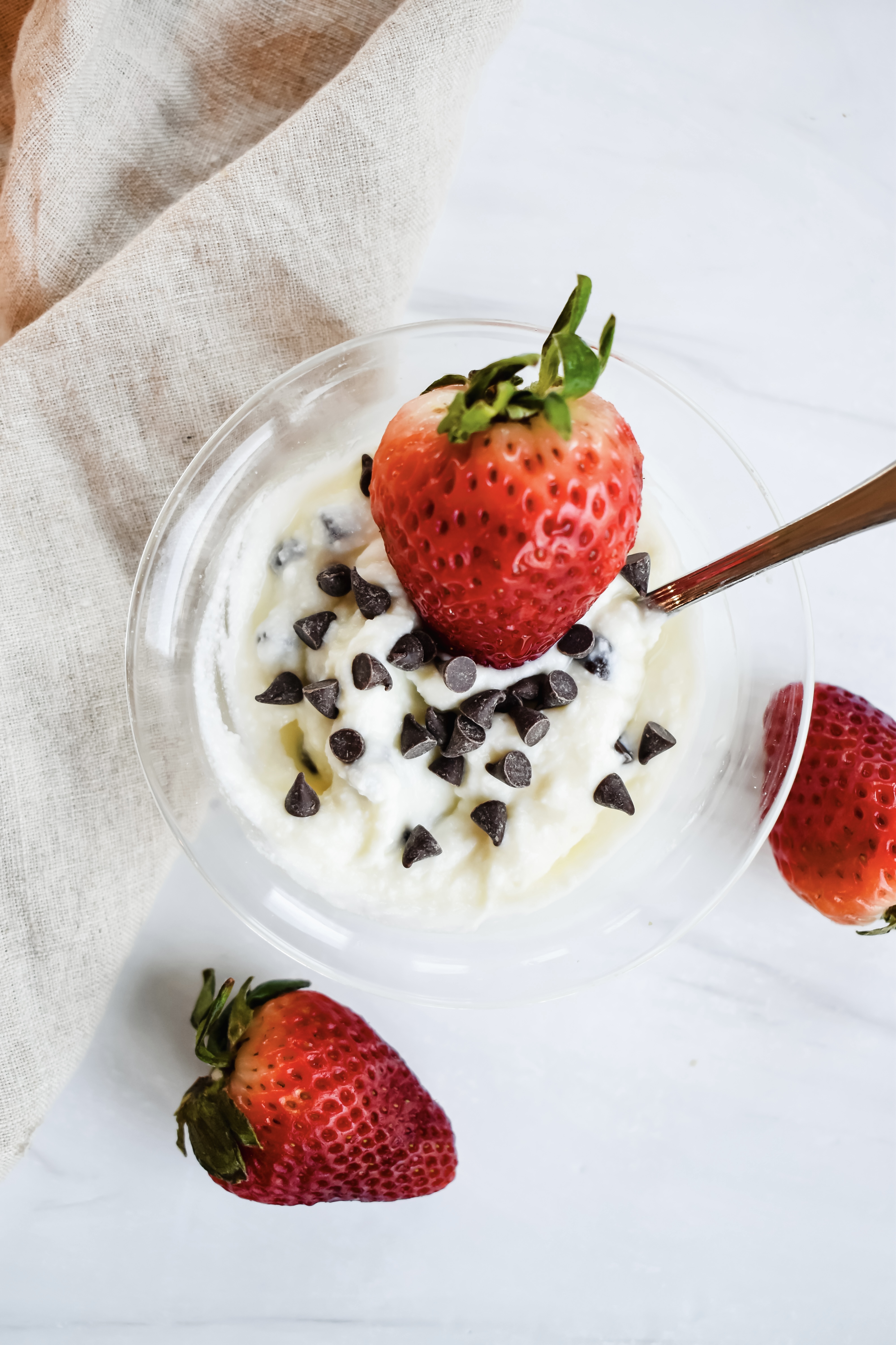 this is another close up of my healthy cannoli dup with strawberries dipped in. 