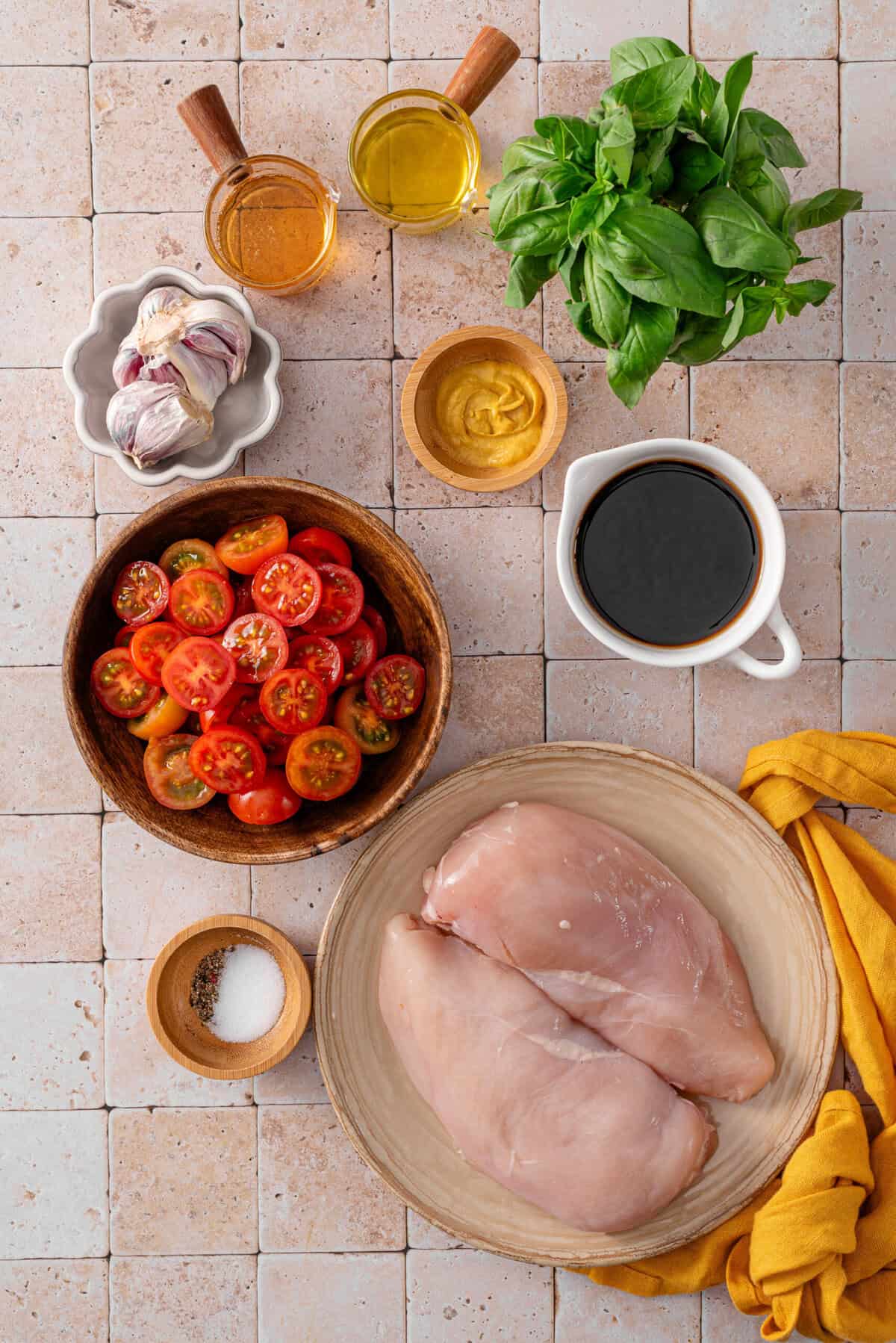 these are all the ingredients needed for my easy bruschetta chicken recipe 