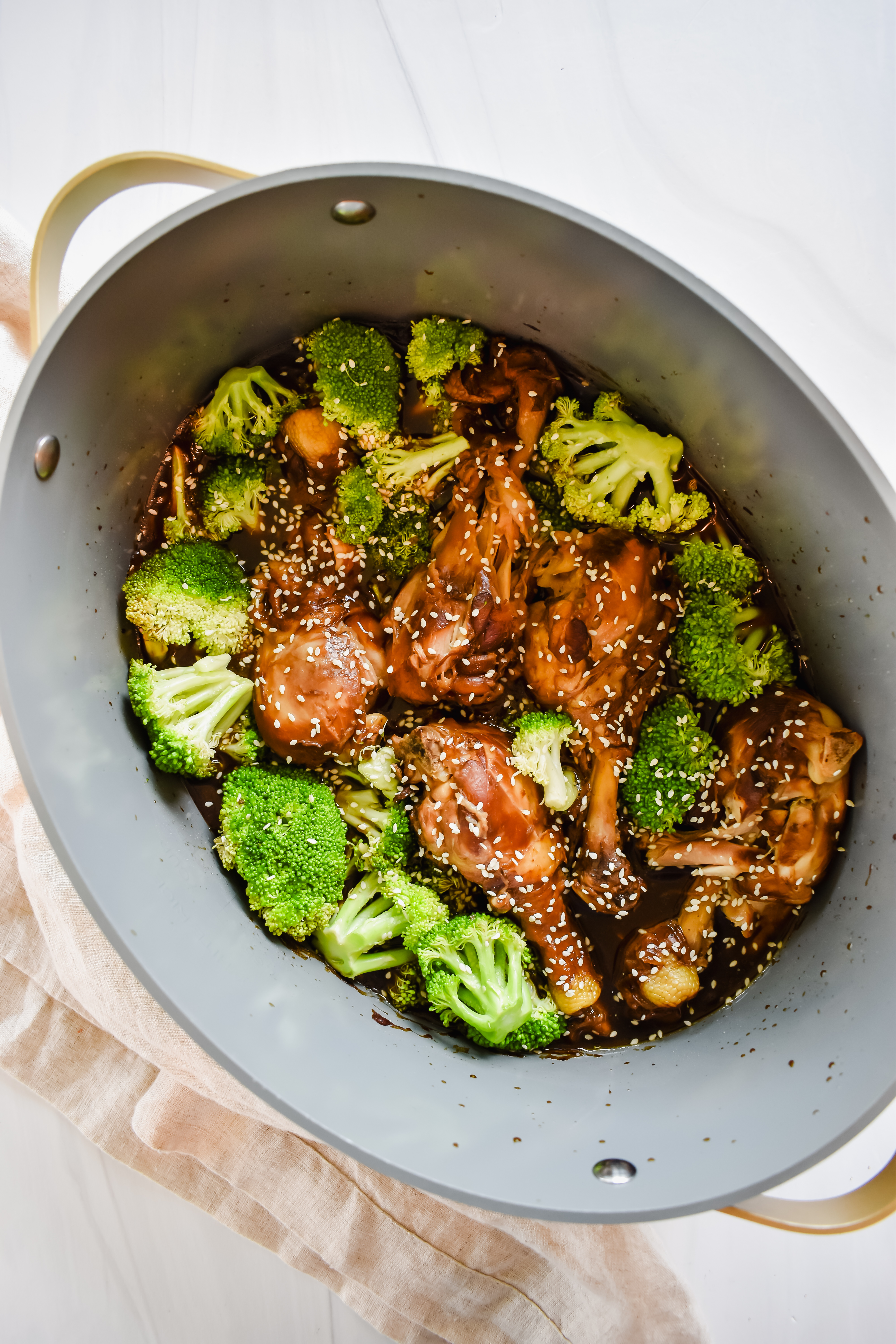 this is an overhead view of my slow cooker chicken drumsticks in the crockpot