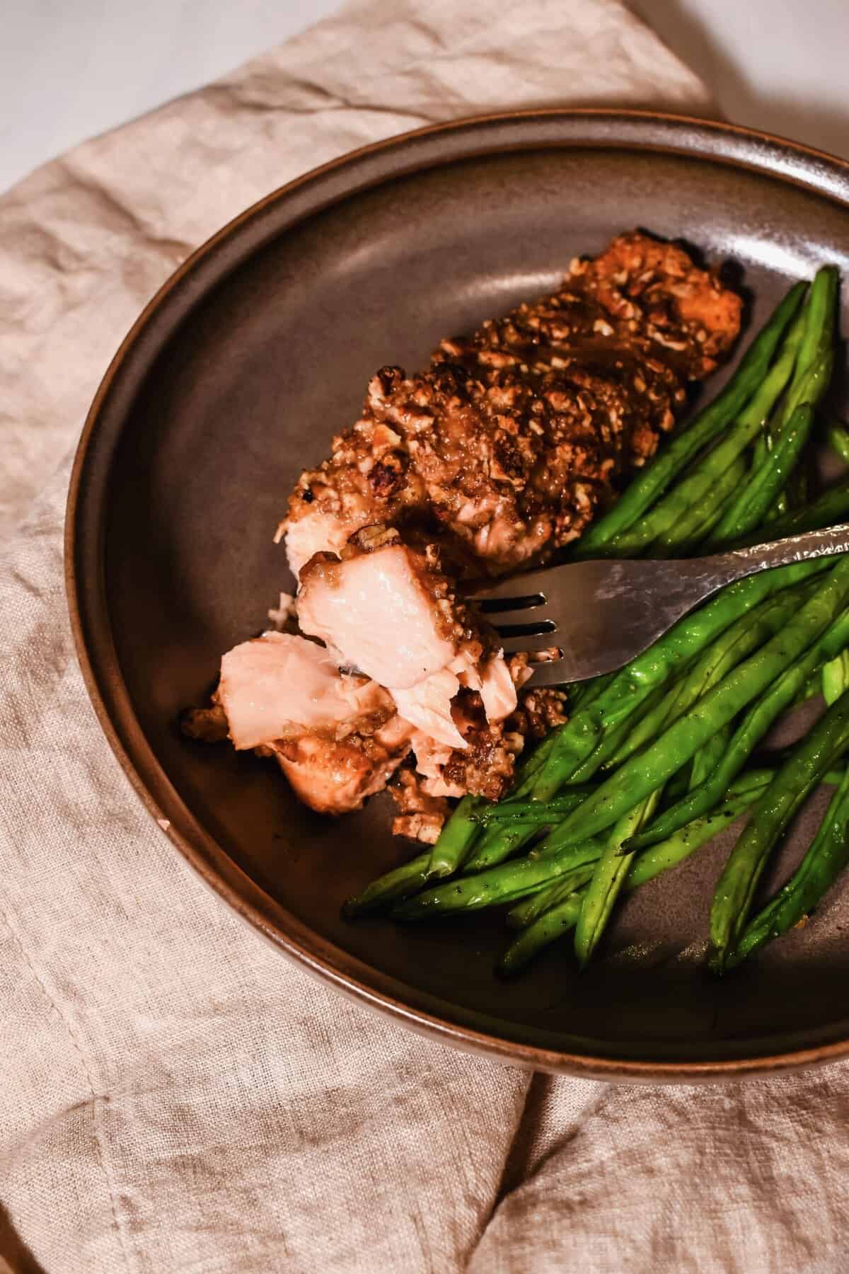 showing pecan crusted salmon flakes