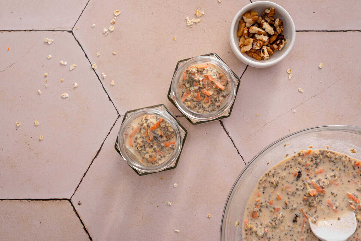 this shows me adding the toppings 