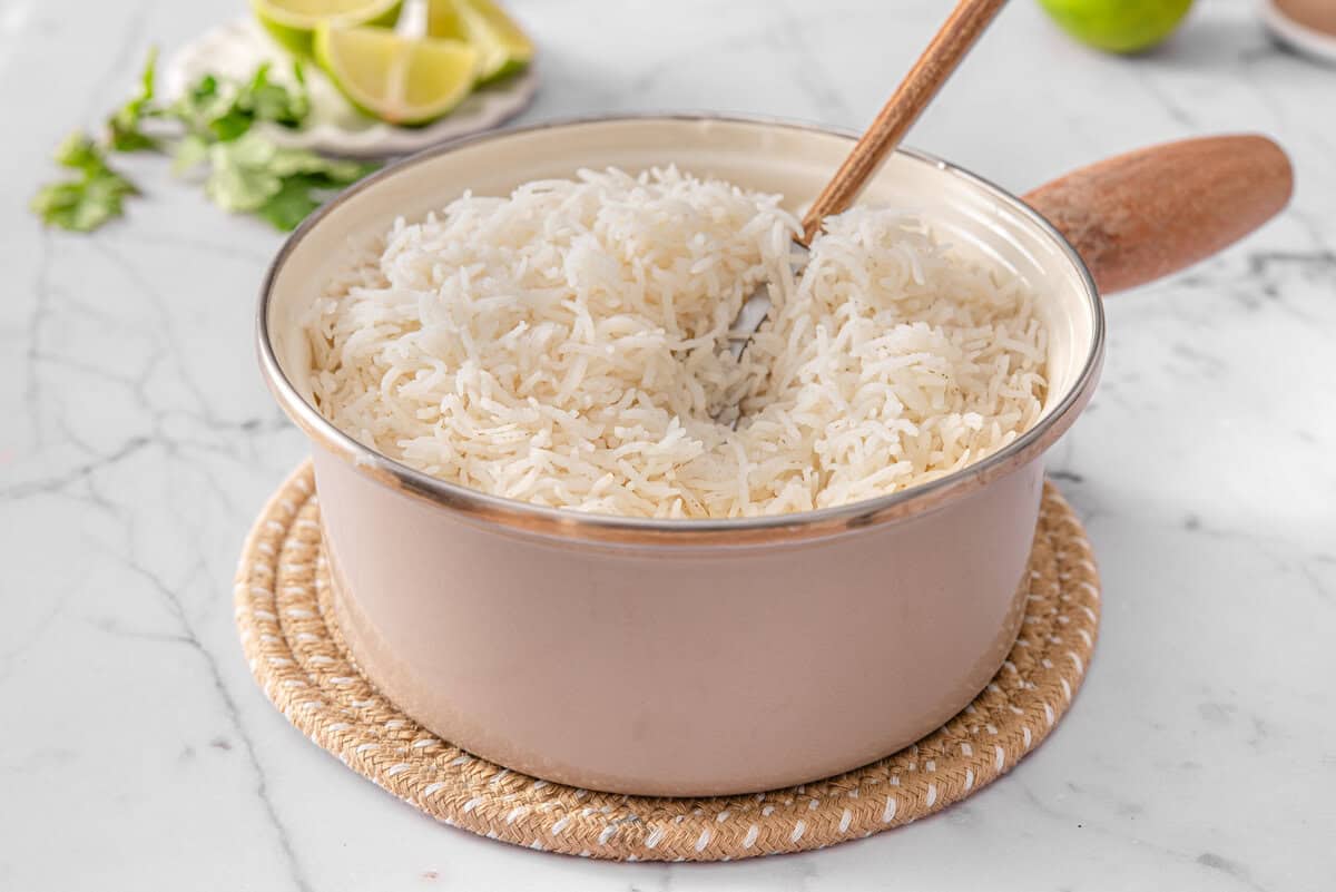 this shows me cooking the rice 