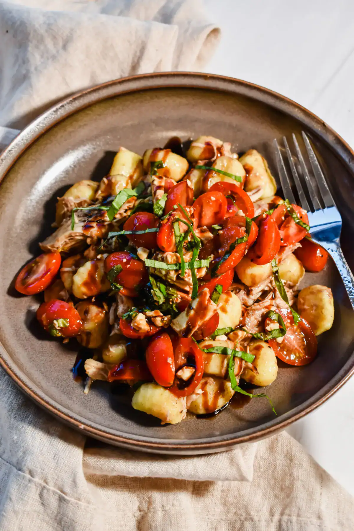 Easy Slow Cooker Balsamic Chicken