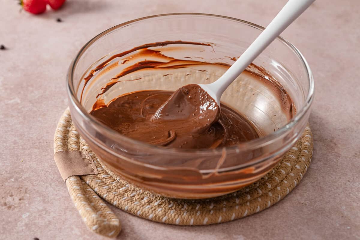 this shows me melting the chocolate