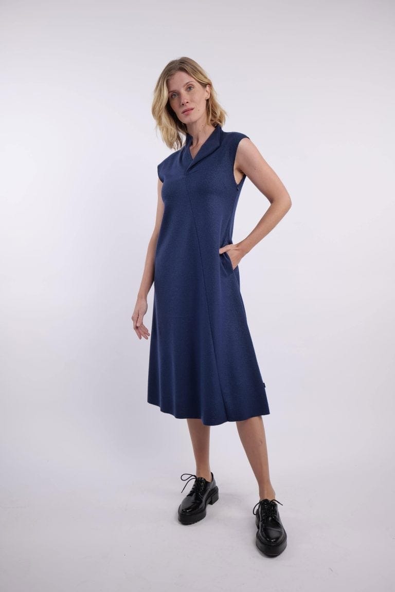 KLEID TOYA AUS  Wollwalk (KALANDERT)
