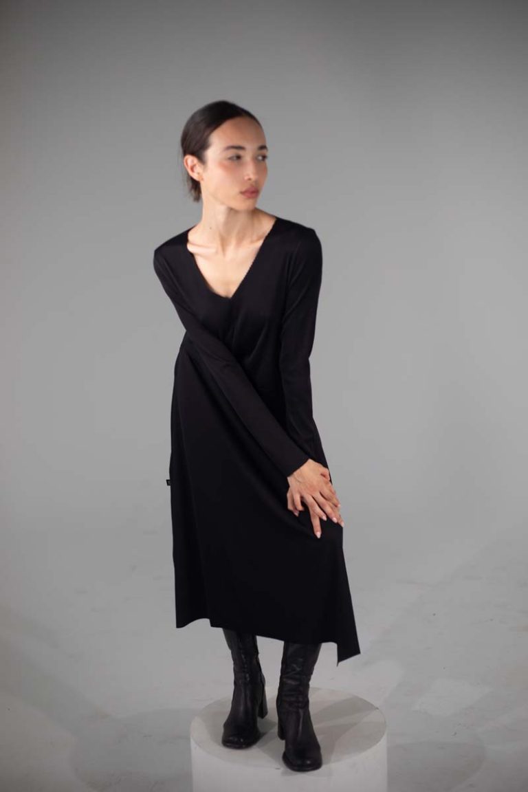 Kleid Nama aus recycelter Mikrofaser