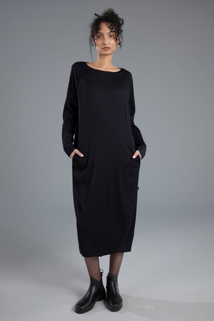Kleid Vernie aus gerippter, recycelter Mikrofaser
