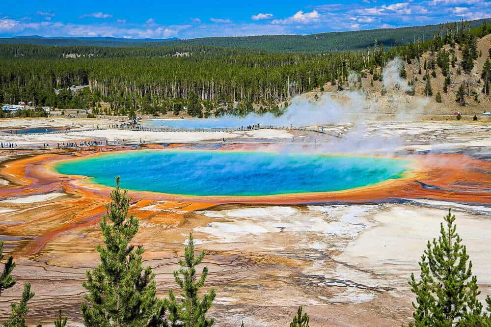 A thermal pool at Yellowstone National Park