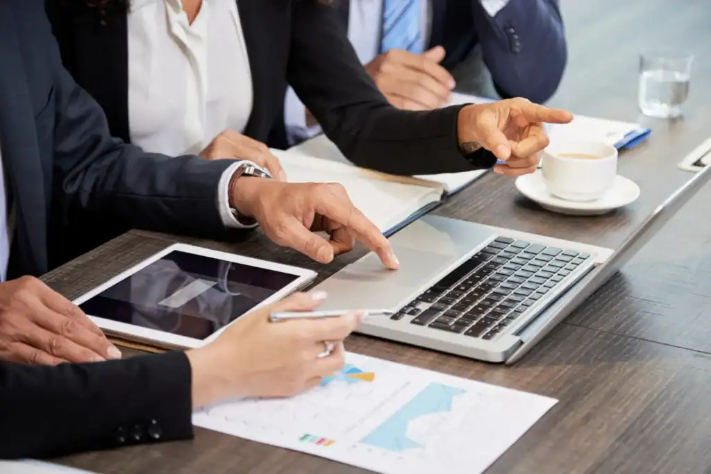 Tech & Compliance: How Modern Offshore Structures Use Digital Tools to Stay Ahead