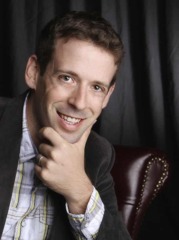 Magician seamlessly integrating into a company’s gala event to entertain guests.