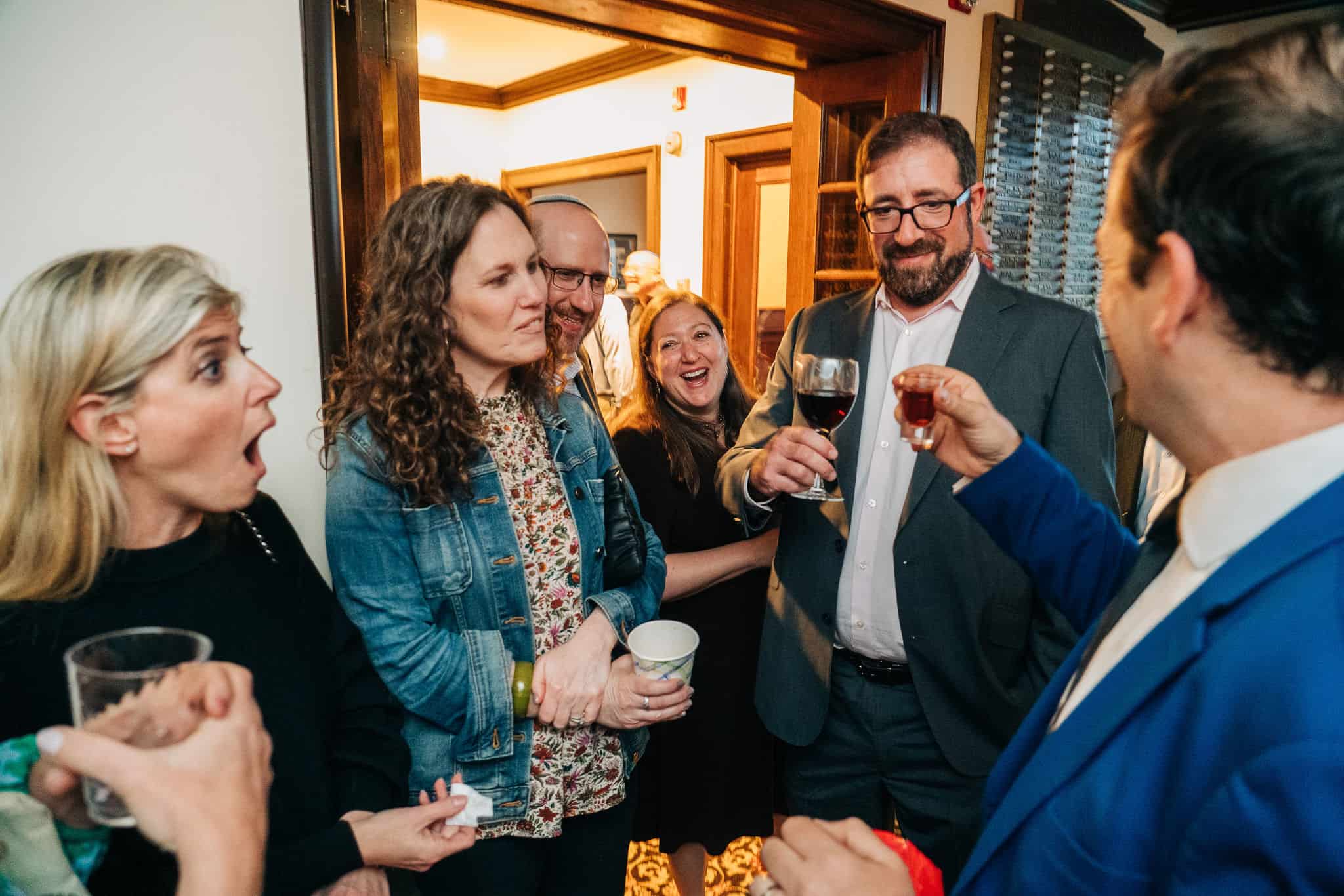 Engaging, polished performance designed specifically for corporate audiences.