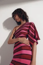 Vestido Diagonal com Volume - Imagem 2