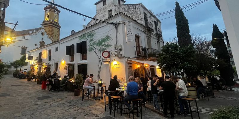 Eat, Drink and Explore in the Old Town