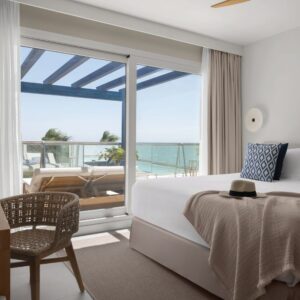 Habitación de hotel frente al mar con vistas