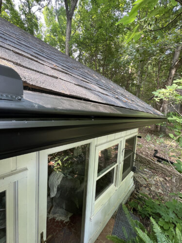 High-quality gutters designed to prevent clogs, keeping your Kentucky home’s roof and foundation protected.