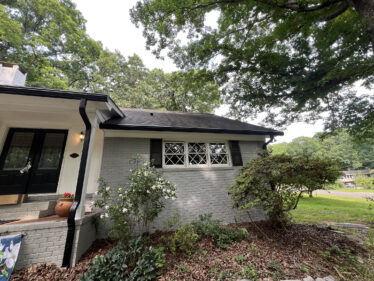 High-quality, clog-free gutter installation for homes in Kentucky and Cincinnati, ensuring durability and maintenance-free performance.