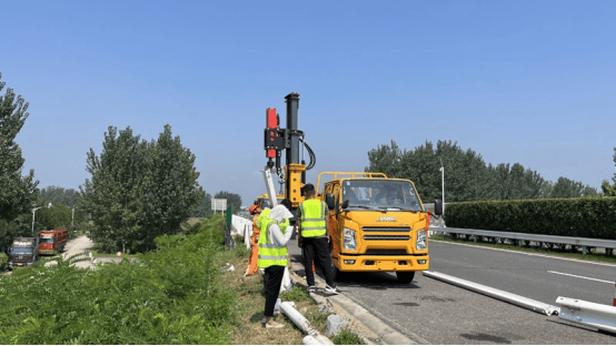 guardrail piling driver