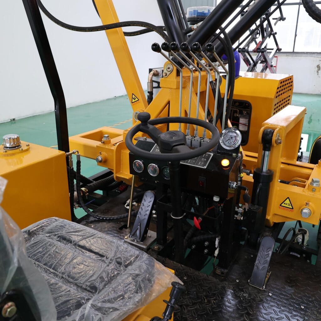 The cab of the guardrail piling machine in EVERSTAR.