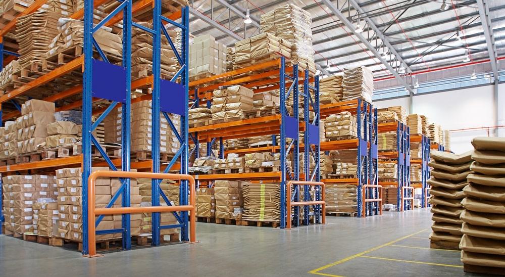 Electric Vertical Mast Lift for Warehouses
