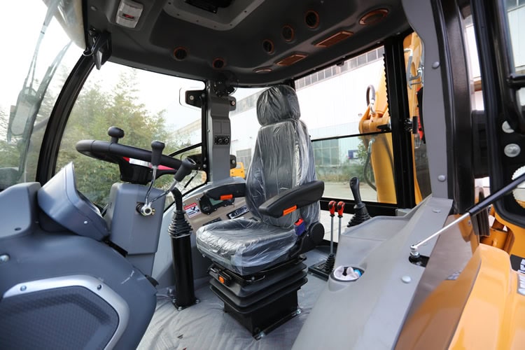 EVERSTAR E3CXL Backhoe Loader Cab