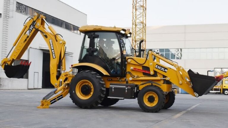 Backhoe loader vs excavator difference