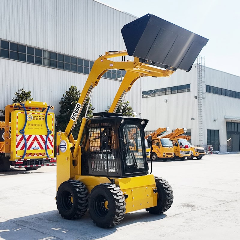 Landscaping Skid Steer loader, model EC65GH EVERSTAR. 