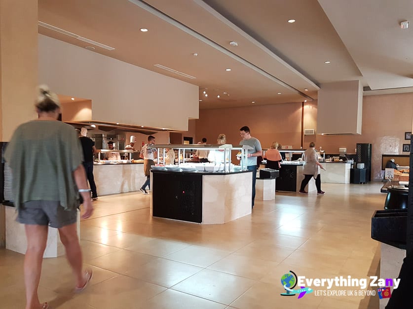 Hotel RIU Tikida Palmeraie main buffet restaurant