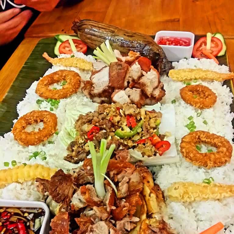 Filipino food Sisig in Boodle fight
