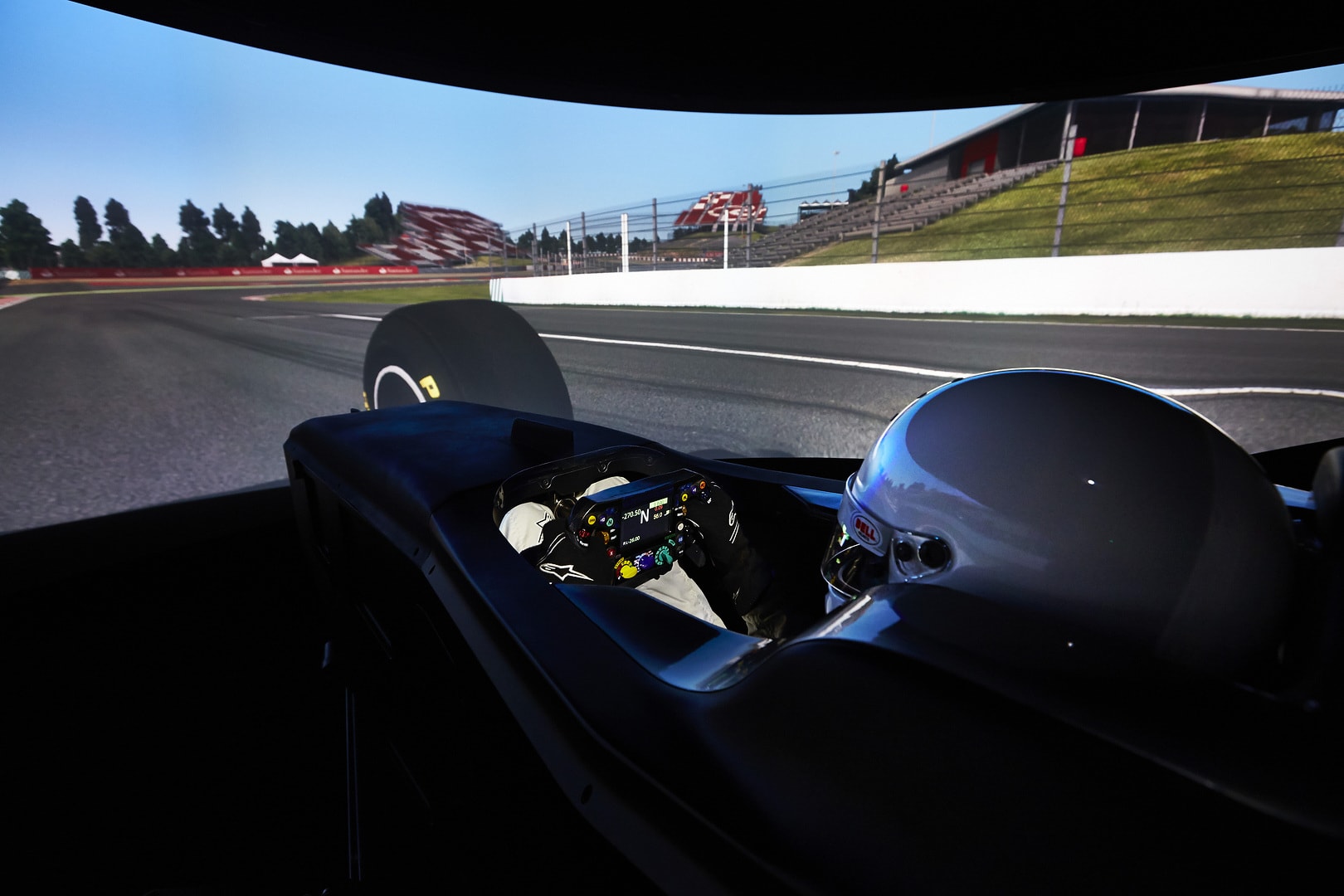 Brackley Factory Imagery Shop Floor What Does A F1 Simulator Driver Do