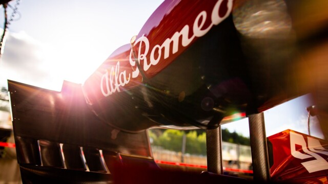 How is the DRS detection zone determined in Formula 1?