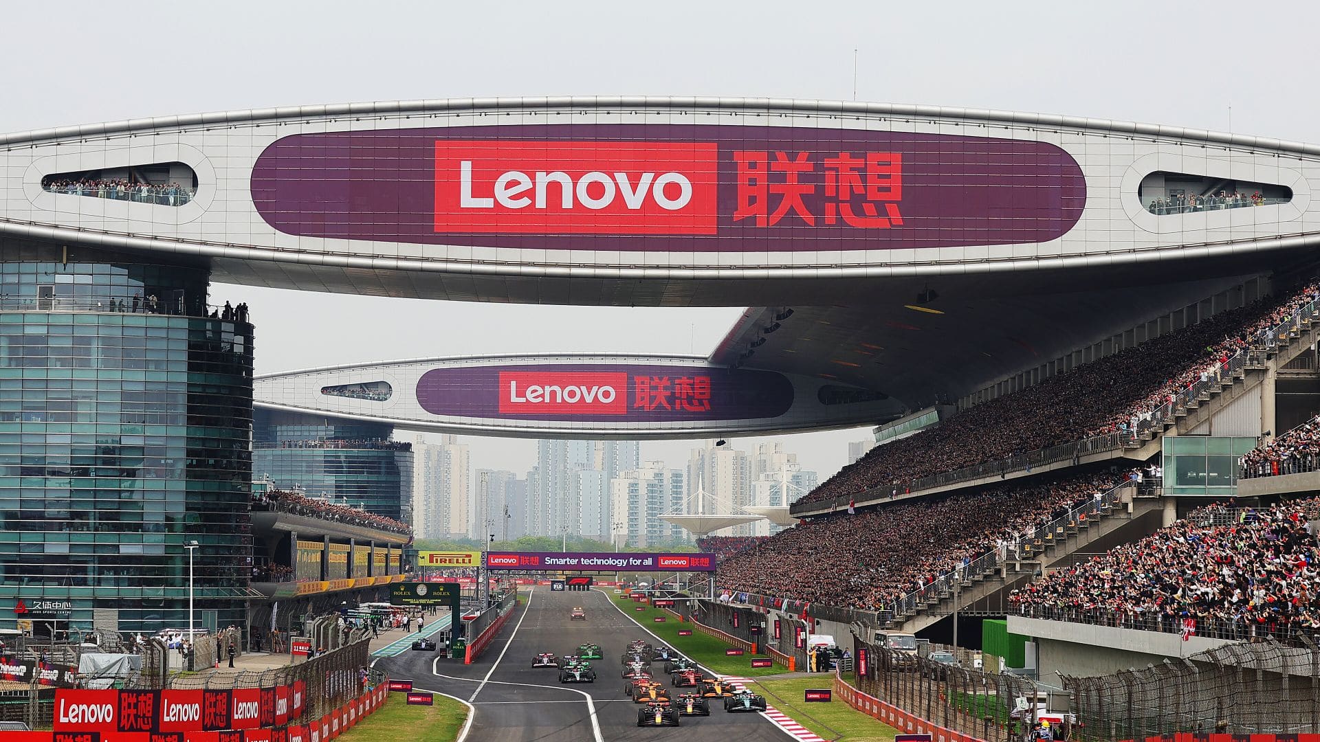 F1 Grand Prix Of China SHANGHAI, CHINA - APRIL 21: Max Verstappen of the Netherlands driving the (1) Oracle Red Bull Racing RB20 leads the field into turn one at the start during the F1 Grand Prix of China at Shanghai International Circuit on April 21, 2024 in Shanghai, China. (Photo by Lintao Zhang/Getty Images ) // Getty Images / Red Bull Content Pool // SI202404210206 // Usage for editorial use only //