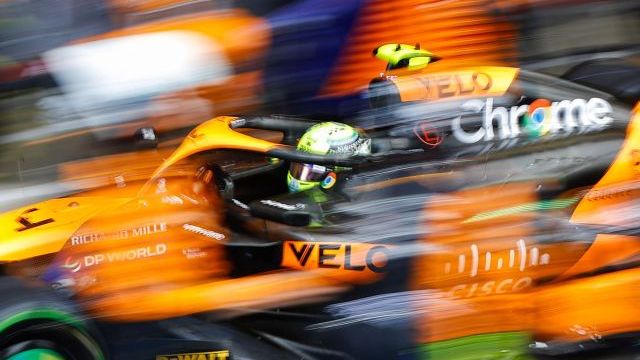 Lando Norris, Mclaren Mcl38, Makes A Pit Stop