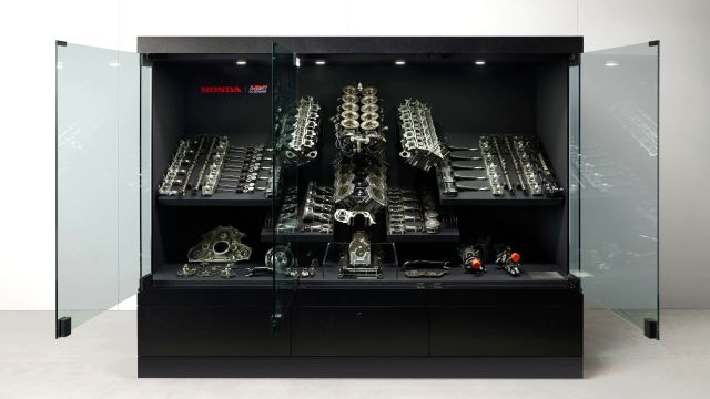 01 Senna's Last Honda V10 F1 Engine