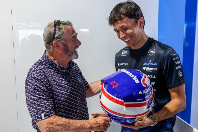 Two iconic Williams drivers. Two iconic helmet designs. 34 years apart.