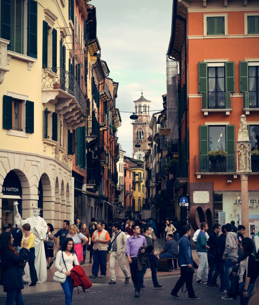 shopping verona Via Mazzini Verona